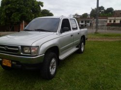 2002 Toyota Hilux